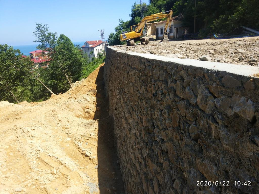 İlçeler (Trabzon) Taş Duvar Yapım İşi